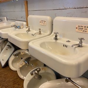 Wall Mounted Bathroom Sinks